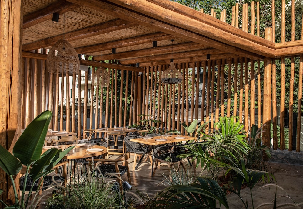 Indigo Inn Casa - Adults Only — Restaurant & bars in Hersonissos