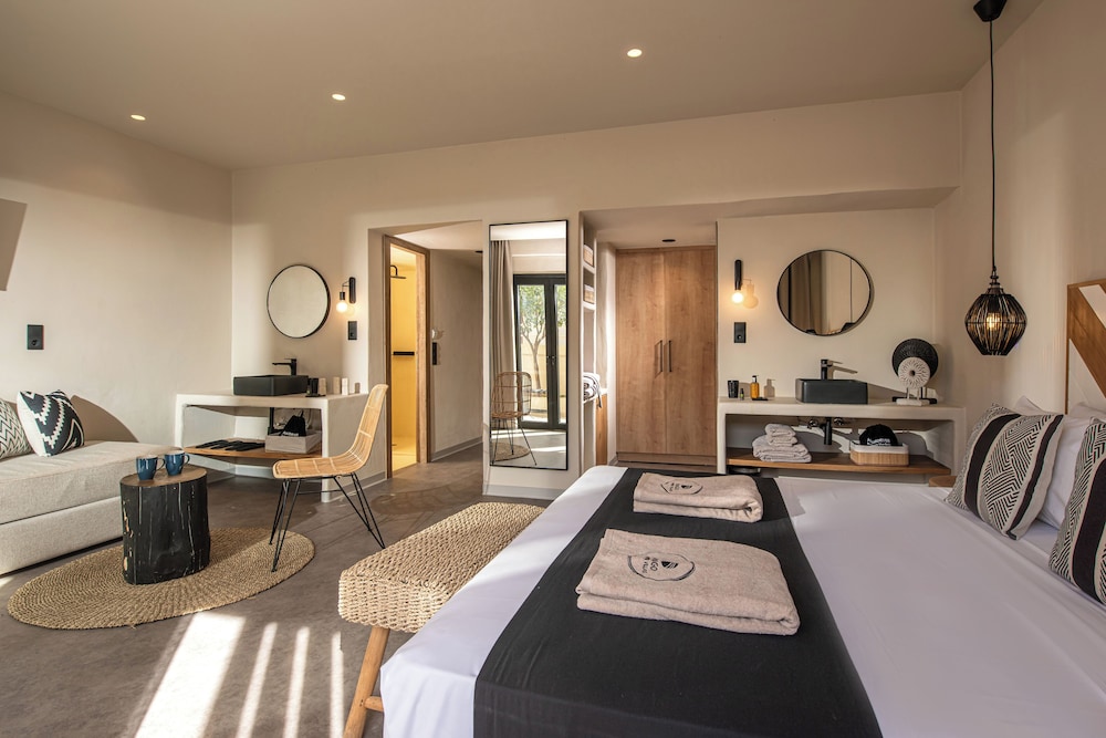 Indigo Inn Casa - Adults Only — Hotel rooms in Hersonissos