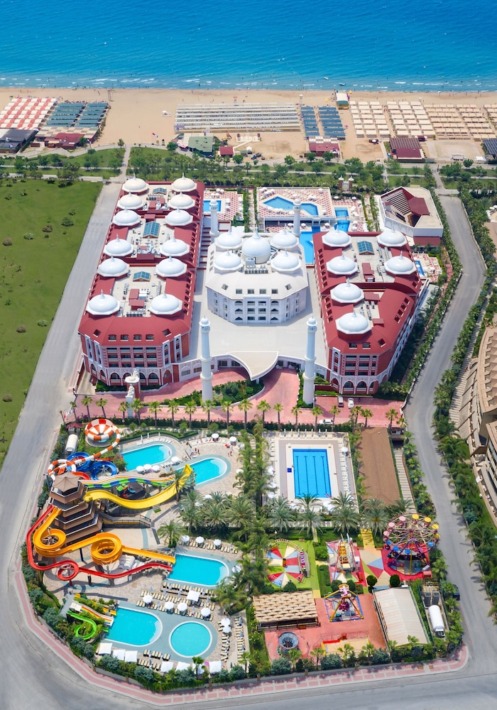 Royal Taj Mahal - All Inclusive — View in Side