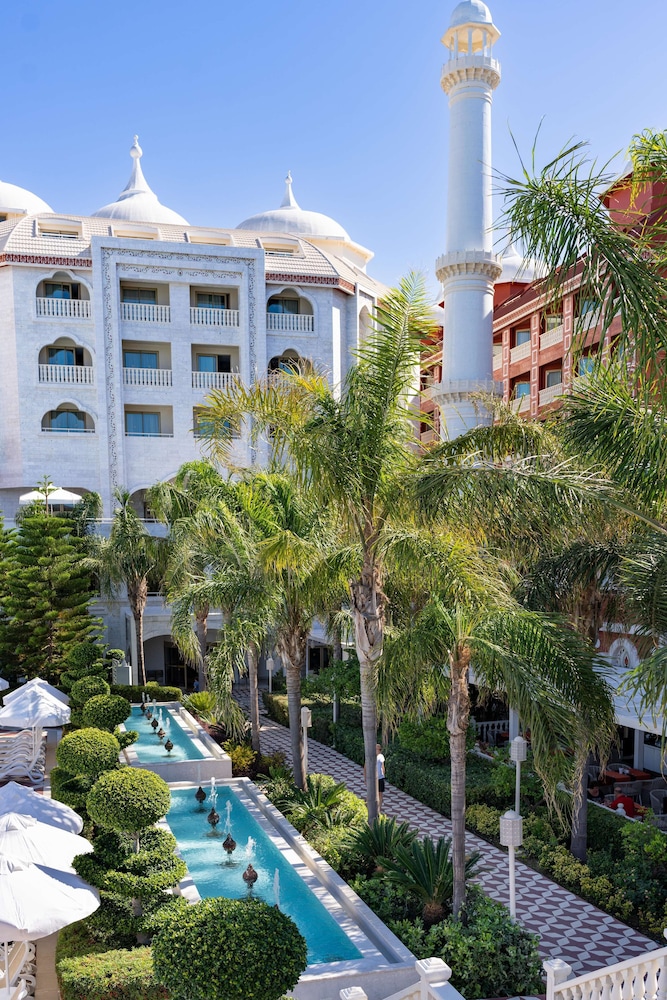 Royal Taj Mahal - All Inclusive — Outdoor in Side