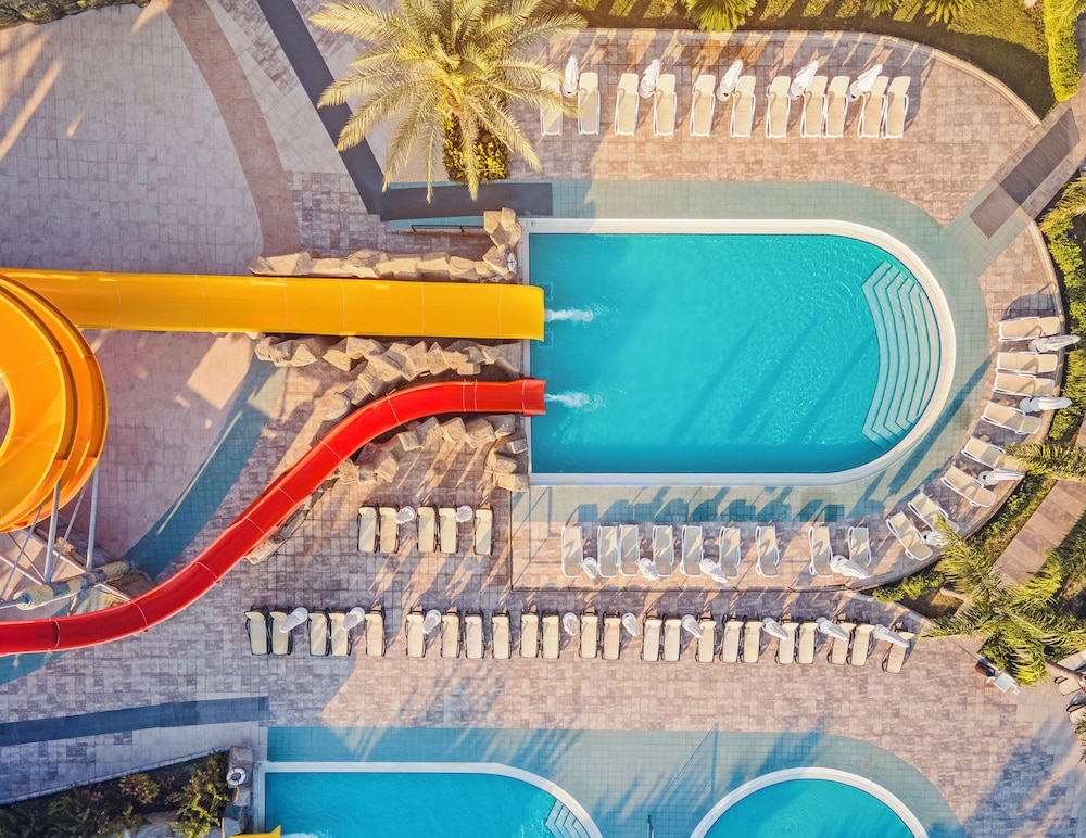 Royal Taj Mahal - All Inclusive — Outdoor in Side