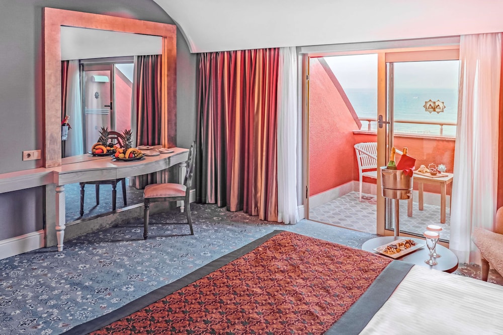 Royal Taj Mahal - All Inclusive — Rooms in Side