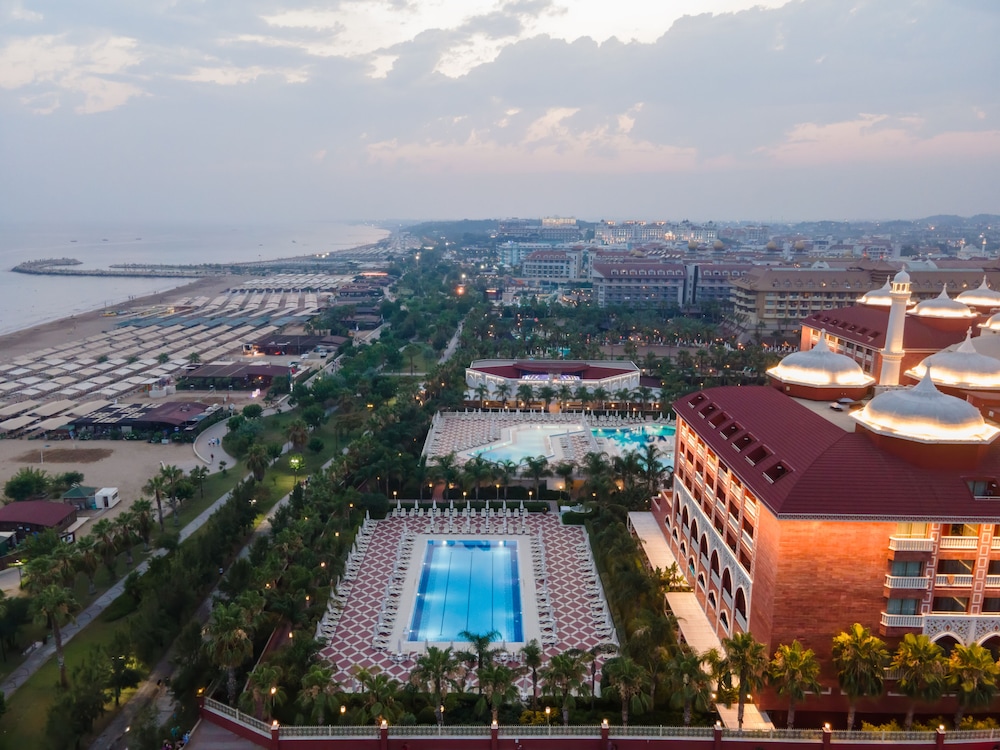 Royal Taj Mahal - All Inclusive — Outdoor in Side