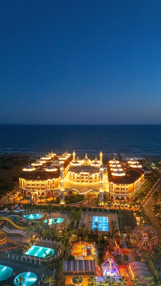 Royal Taj Mahal - All Inclusive — Outdoor in Side