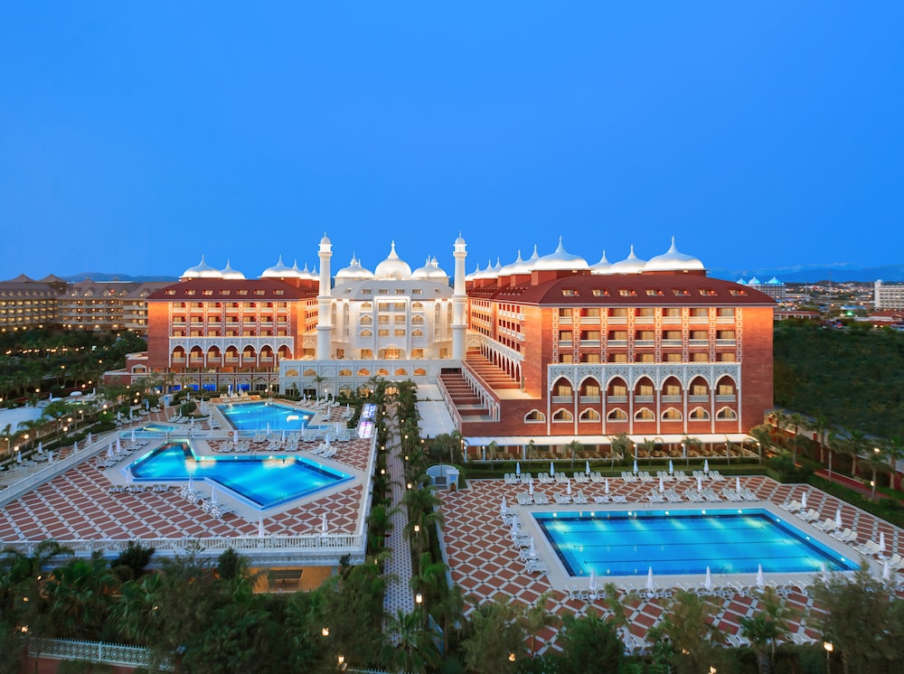 Royal Taj Mahal - All Inclusive — View in Side