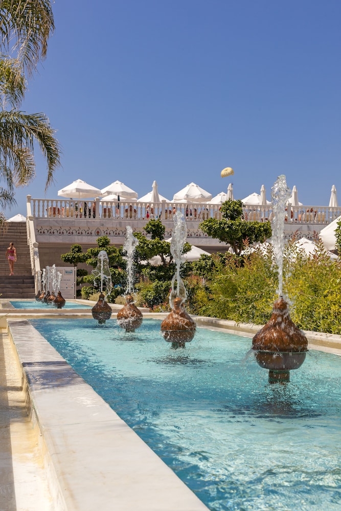 Royal Taj Mahal - All Inclusive — Outdoor in Side