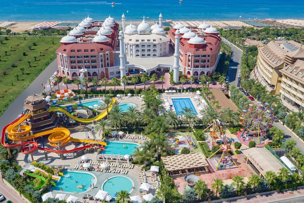 Royal Taj Mahal - All Inclusive — View in Side