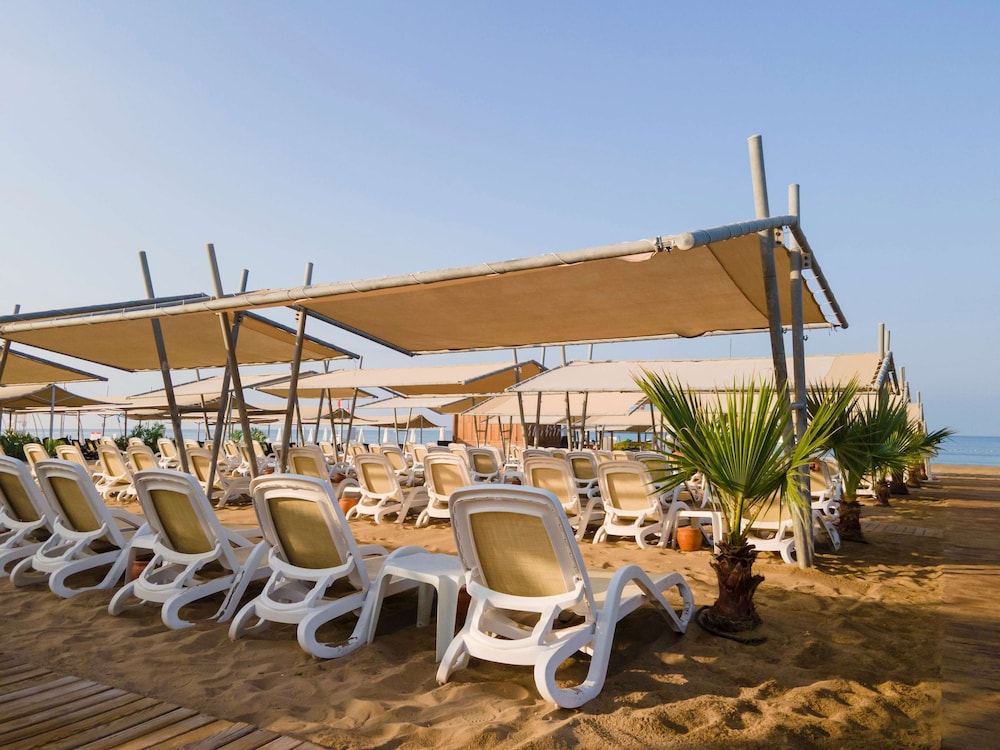 Royal Taj Mahal - All Inclusive — Outdoor in Side