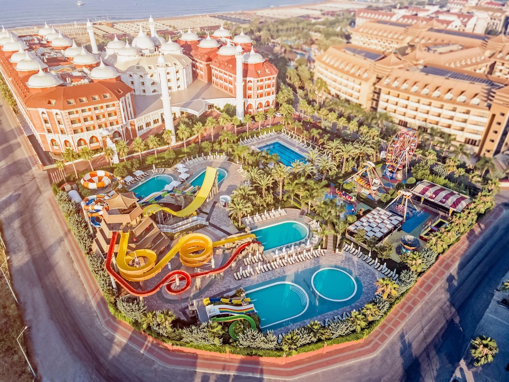 Royal Taj Mahal - All Inclusive — On-site activities in Side