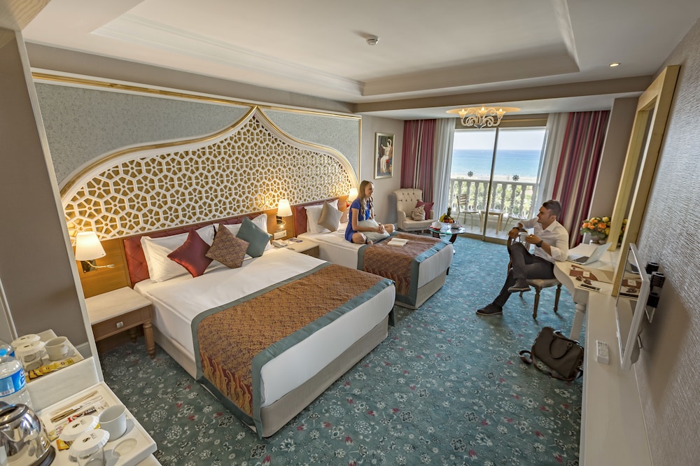 Royal Taj Mahal - All Inclusive — Rooms in Side