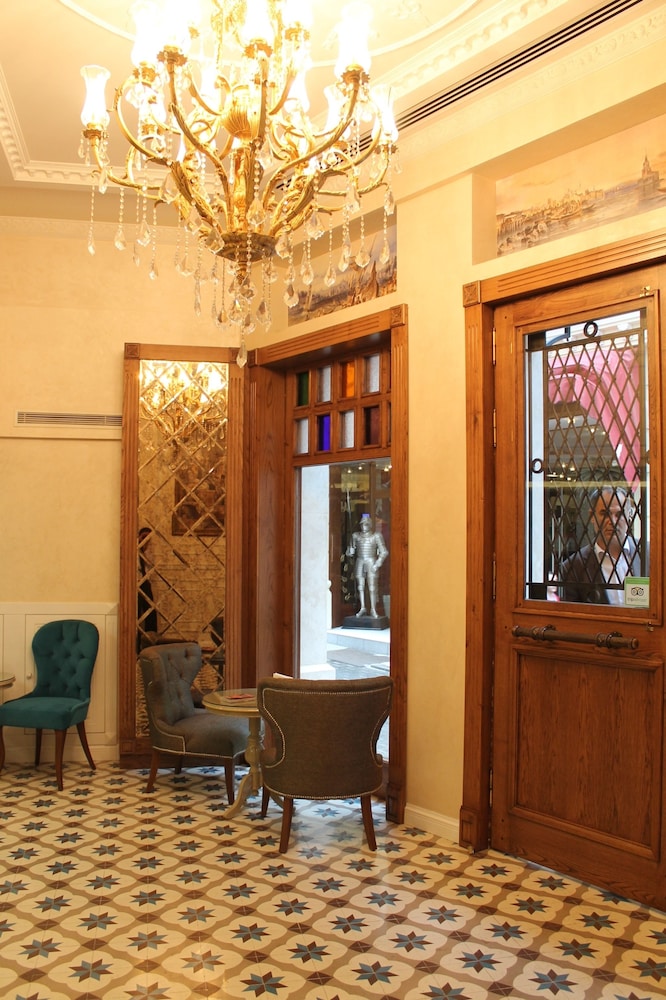 Ada Karakoy Hotel - Special Class — Hotel building in Istanbul, Istanbul