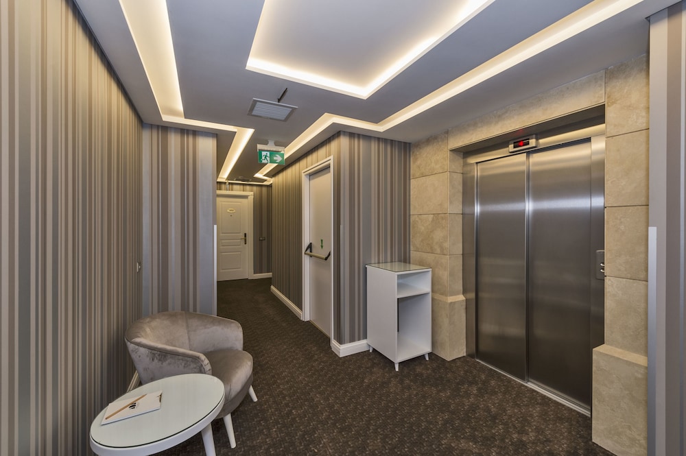 Ada Karakoy Hotel - Special Class — Hotel building in Istanbul, Istanbul