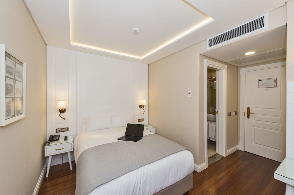 Ada Karakoy Hotel - Special Class — Hotel rooms in Istanbul, Istanbul