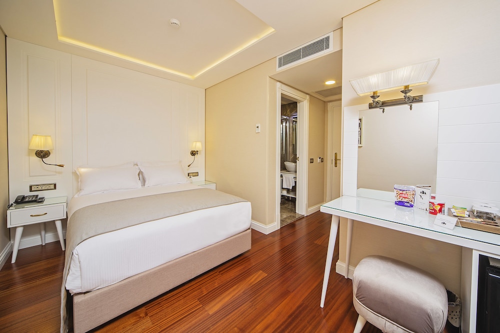 Ada Karakoy Hotel - Special Class — Hotel rooms in Istanbul, Istanbul