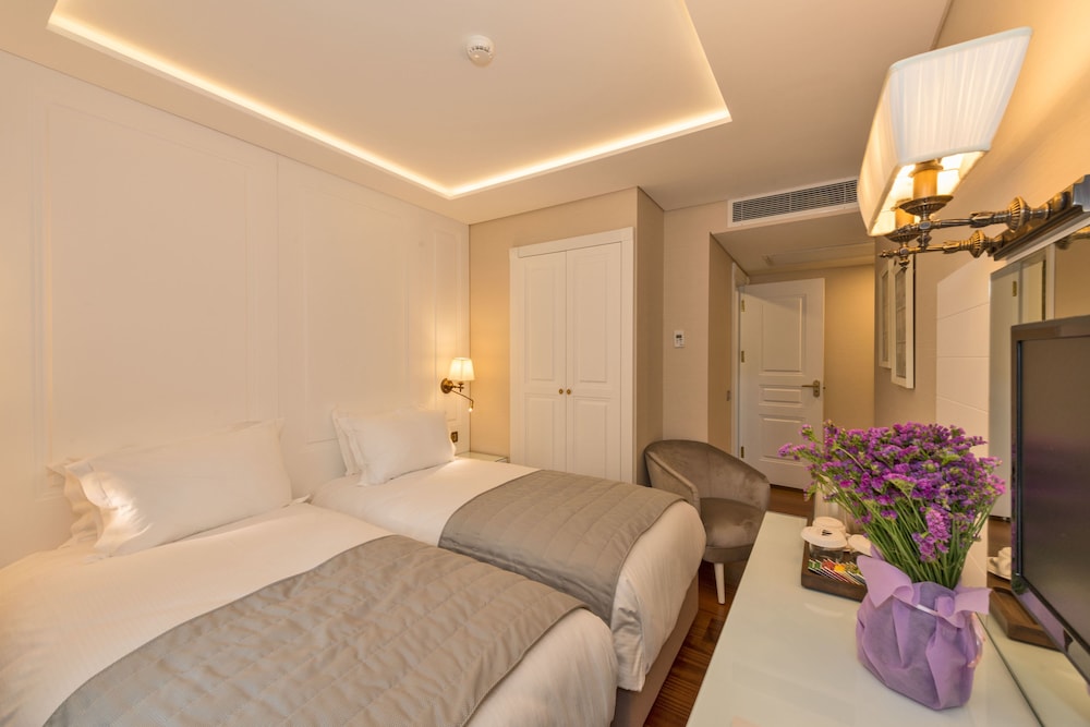 Ada Karakoy Hotel - Special Class — Hotel rooms in Istanbul, Istanbul