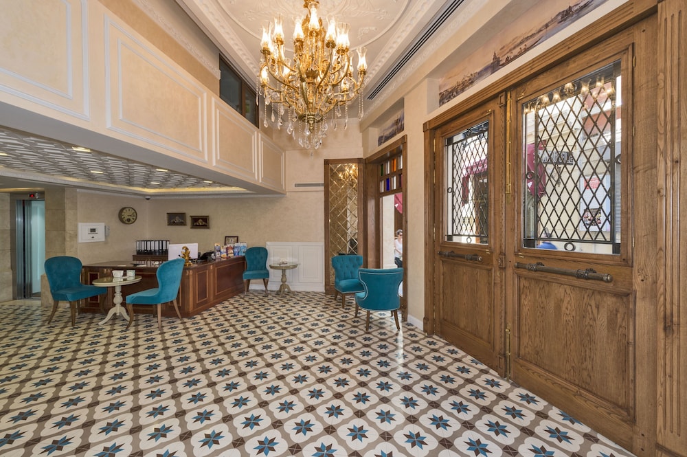 Ada Karakoy Hotel - Special Class — Hotel building in Istanbul, Istanbul