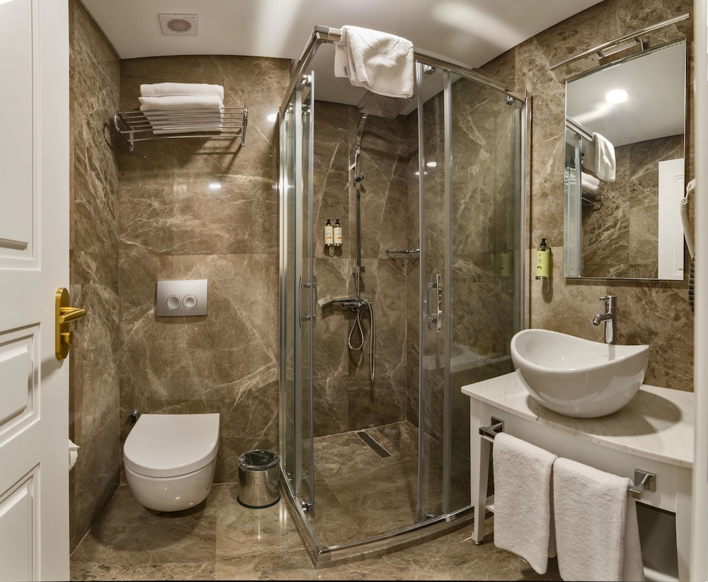 Ada Karakoy Hotel - Special Class — Hotel rooms in Istanbul, Istanbul