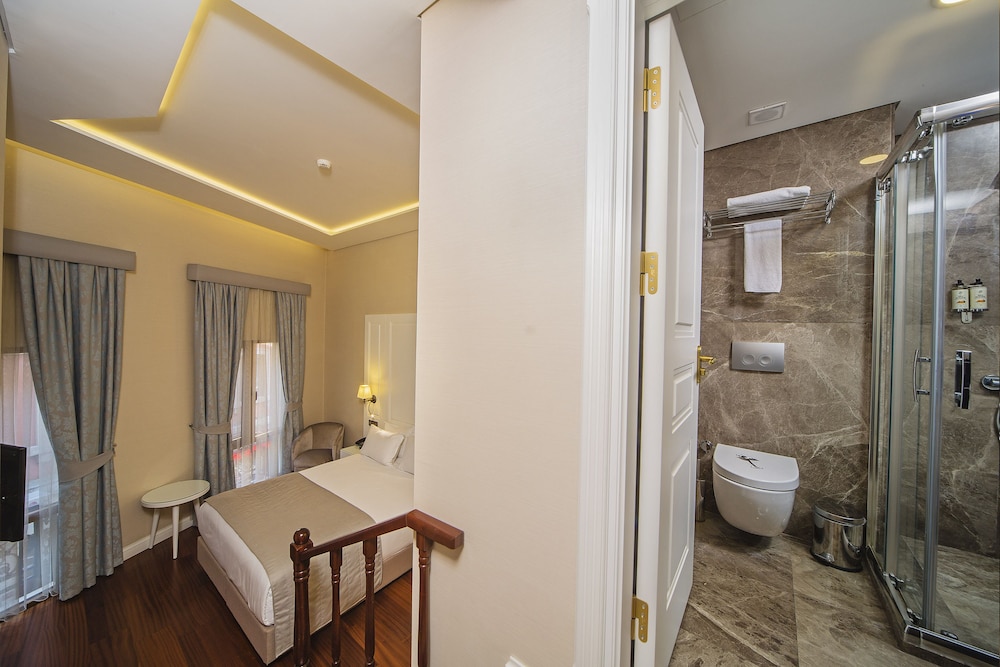 Ada Karakoy Hotel - Special Class — Hotel rooms in Istanbul, Istanbul
