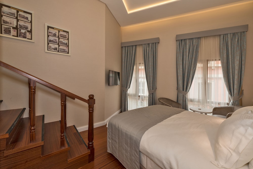 Ada Karakoy Hotel - Special Class — Hotel rooms in Istanbul, Istanbul