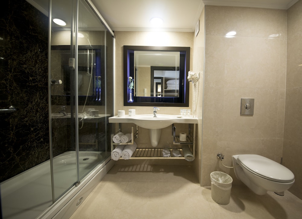 Limak Atlantis De Luxe Hotel & Resort - All Inclusive — Rooms in Belek