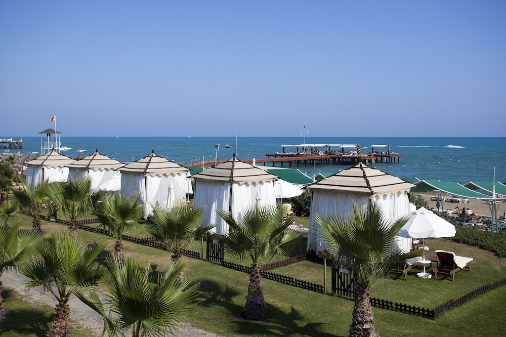 Limak Atlantis De Luxe Hotel & Resort - All Inclusive — Rooms in Belek