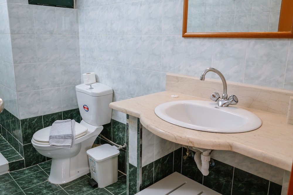 Dionysos Apartments and Studios — Hotel rooms in Stalida