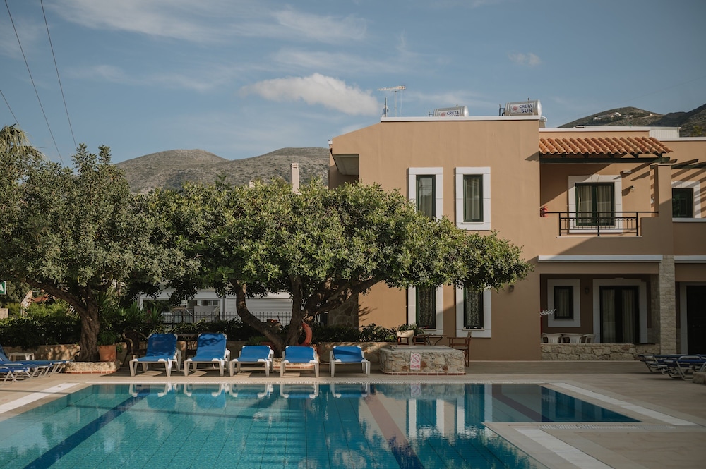 Dionysos Apartments and Studios — Swimming pool in Stalida