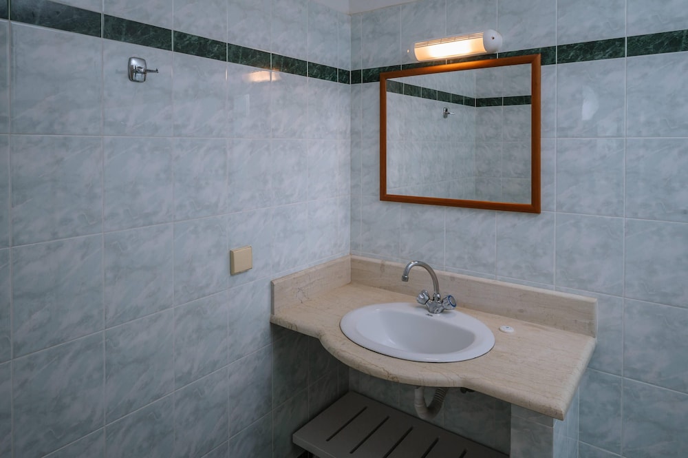 Dionysos Apartments and Studios — Hotel rooms in Stalida