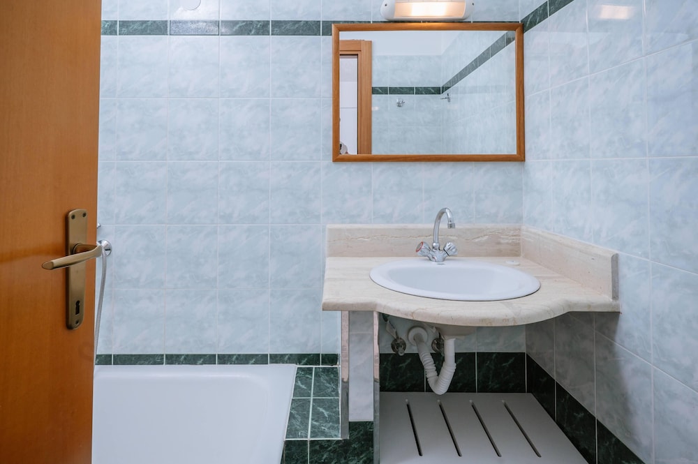 Dionysos Apartments and Studios — Hotel rooms in Stalida