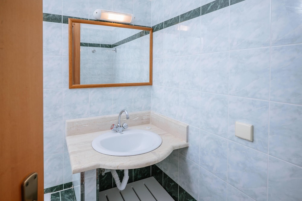Dionysos Apartments and Studios — Hotel rooms in Stalida