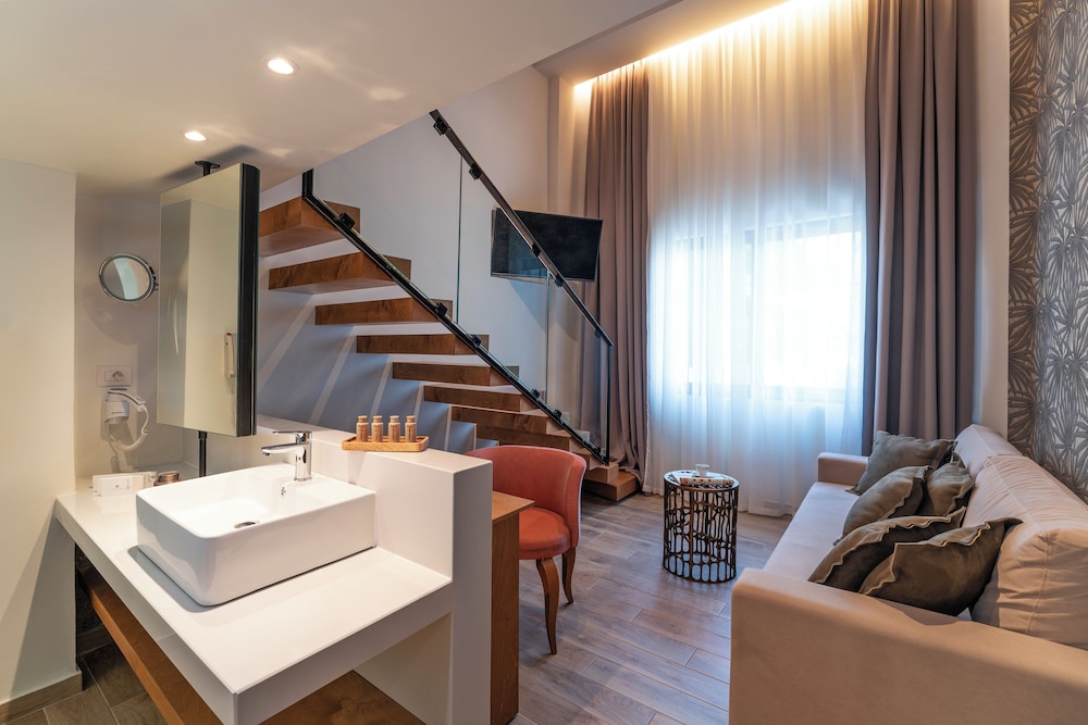 Naillac boutique hotel — Hotel rooms in Rhodes Town, South Aegean