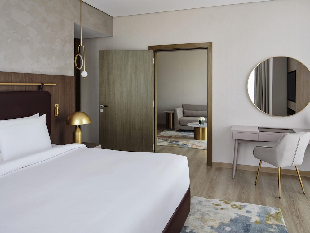 Mövenpick Hotel Jumeirah Village Triangle — Hotel rooms in Dubai