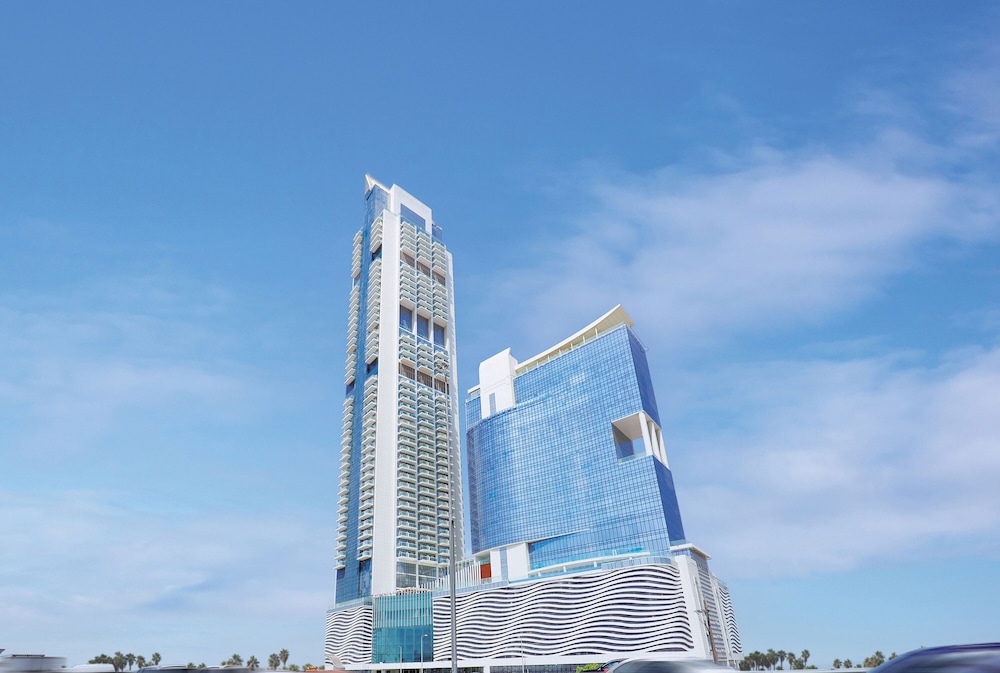 Mövenpick Hotel Jumeirah Village Triangle — Hotel building in Dubai