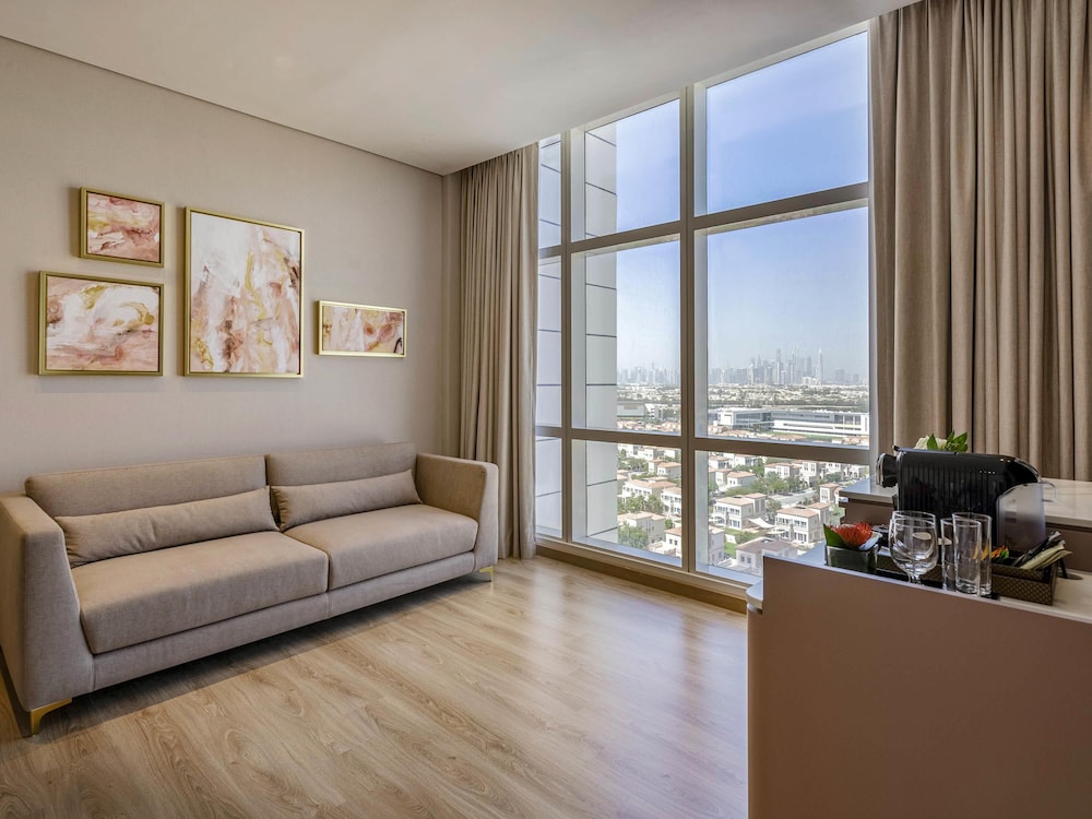 Mövenpick Hotel Jumeirah Village Triangle — Hotel rooms in Dubai