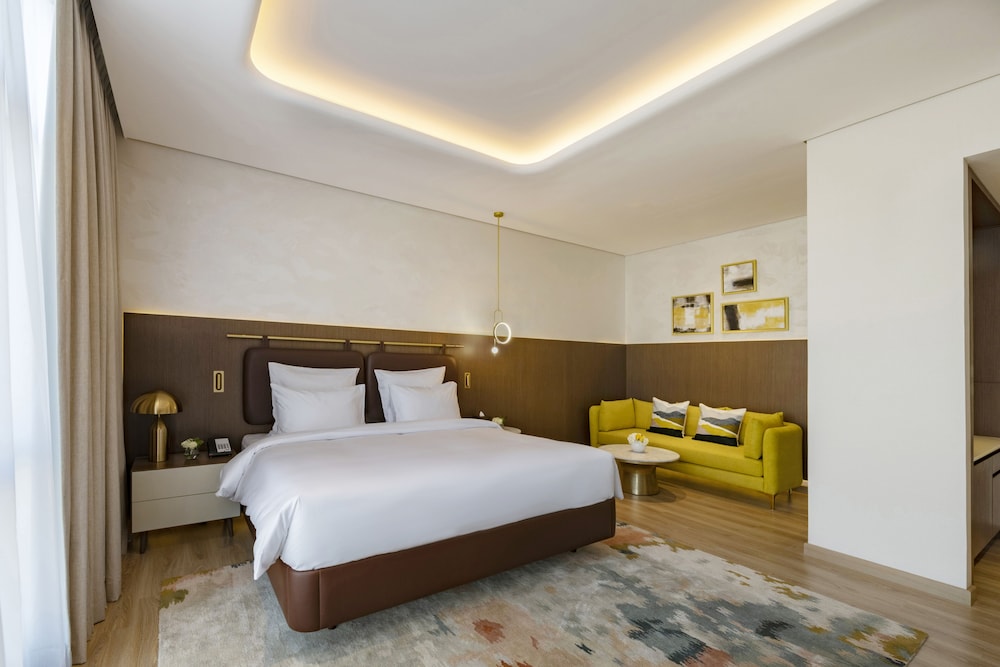 Mövenpick Hotel Jumeirah Village Triangle — Hotel rooms in Dubai