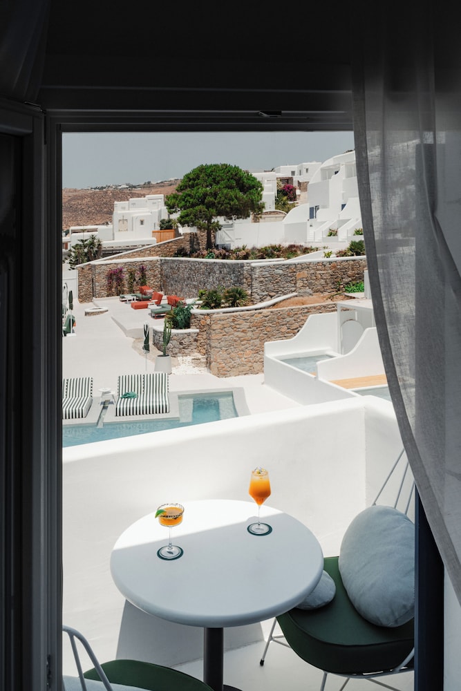 Croco Mykonos — Hotel rooms in Tourlos, South Aegean