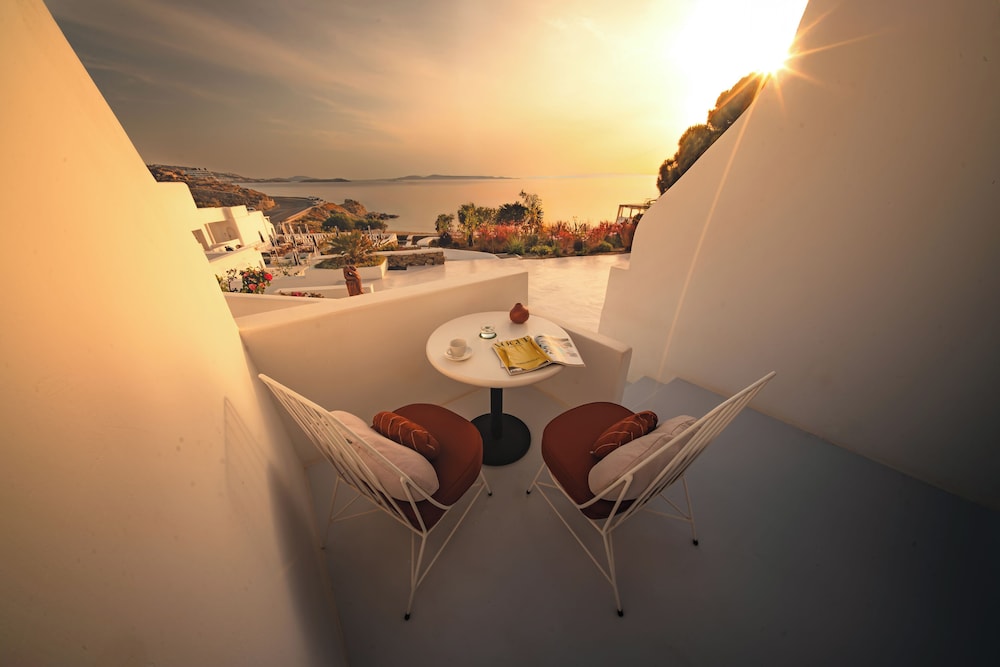 Croco Mykonos — Hotel building in Tourlos, South Aegean