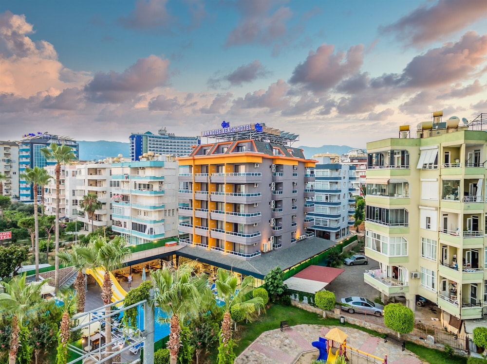 Arsi Paradise Beach Hotel — Hotel building in Alanya