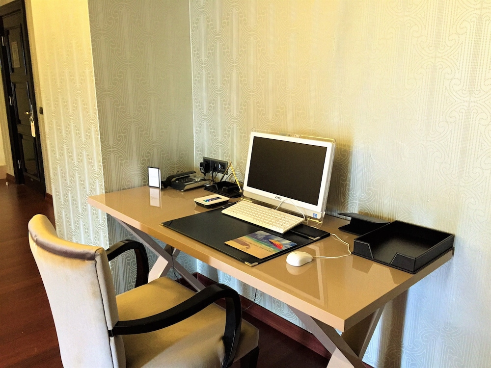 Prime Beach Hotel - All inclusive — Hotel rooms in Marmaris, Mugla