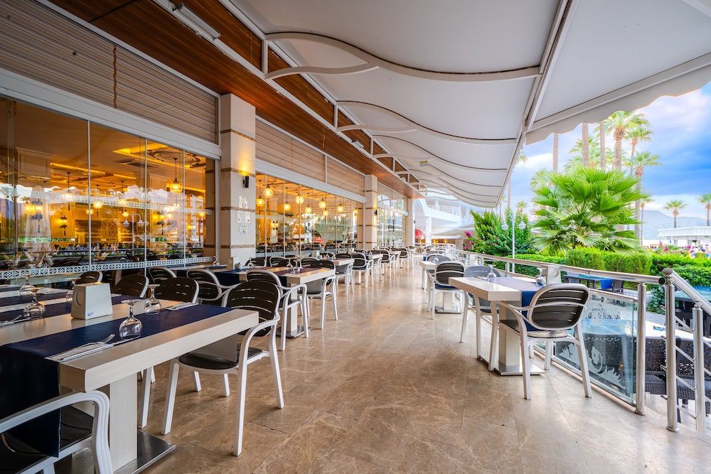 Prime Beach Hotel - All inclusive — Restaurant & bars in Marmaris, Mugla