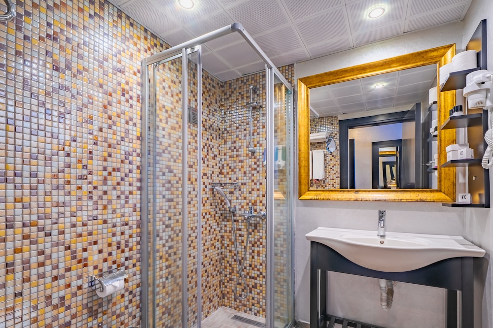 Prime Beach Hotel - All inclusive — Hotel rooms in Marmaris, Mugla