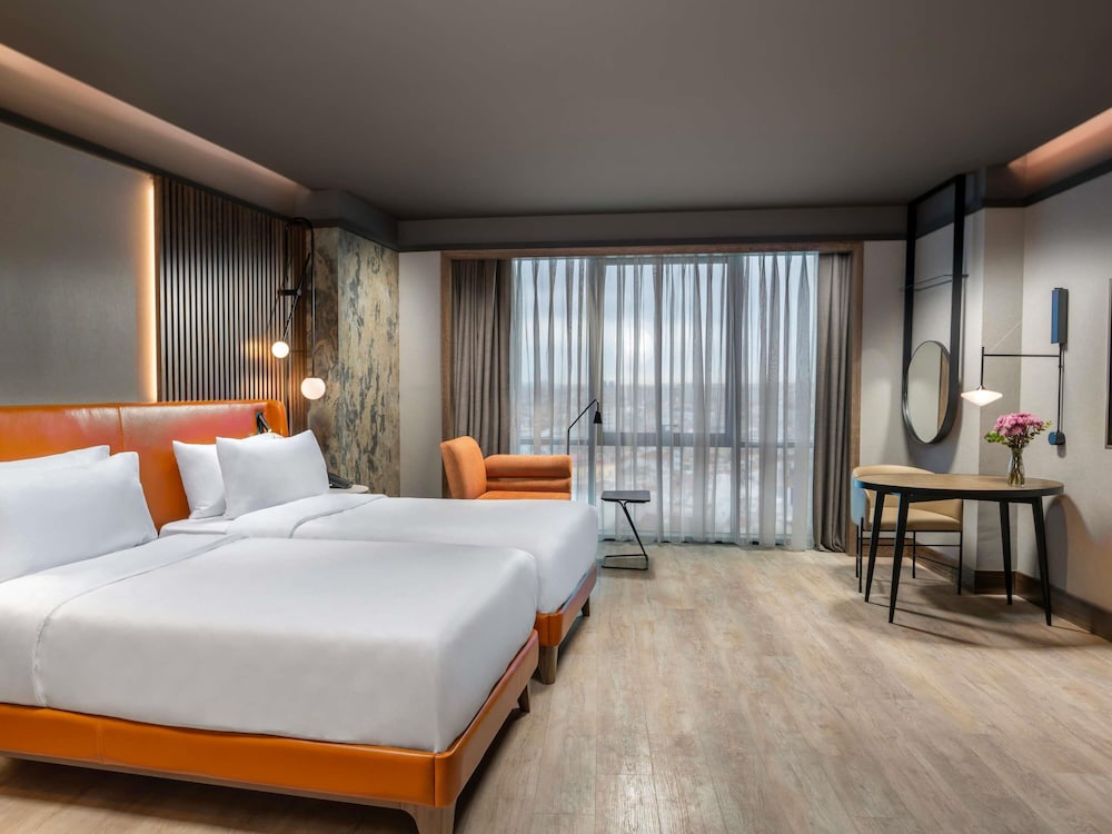 Mövenpick Hotel Istanbul Marmara Sea — Hotel rooms in Istanbul, Istanbul