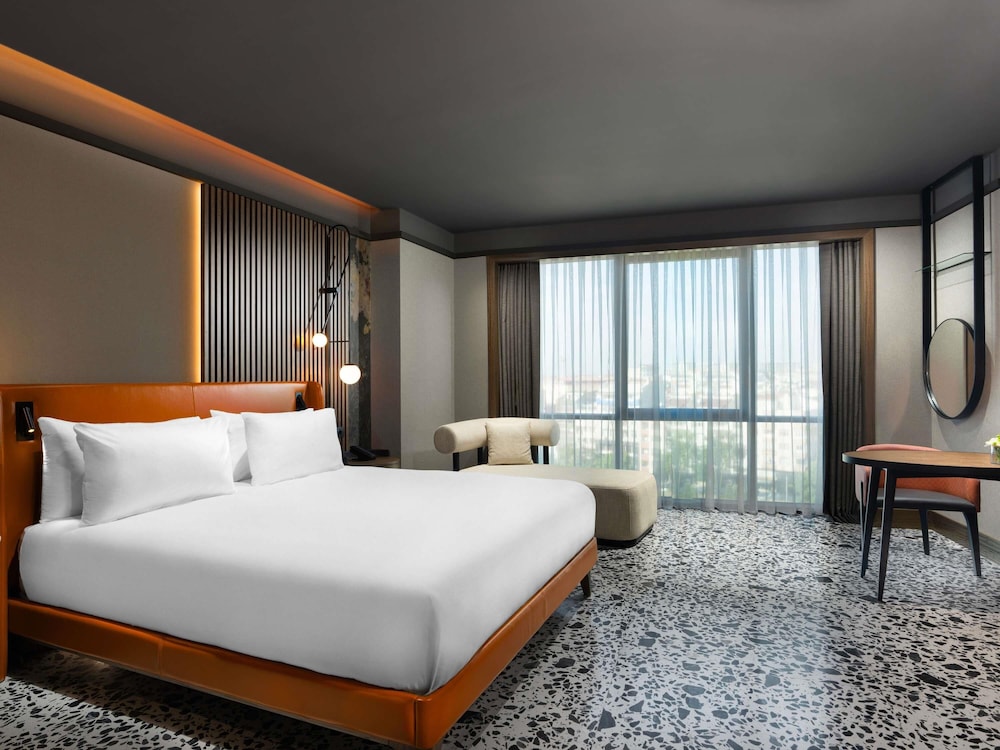 Mövenpick Hotel Istanbul Marmara Sea — Hotel rooms in Istanbul, Istanbul