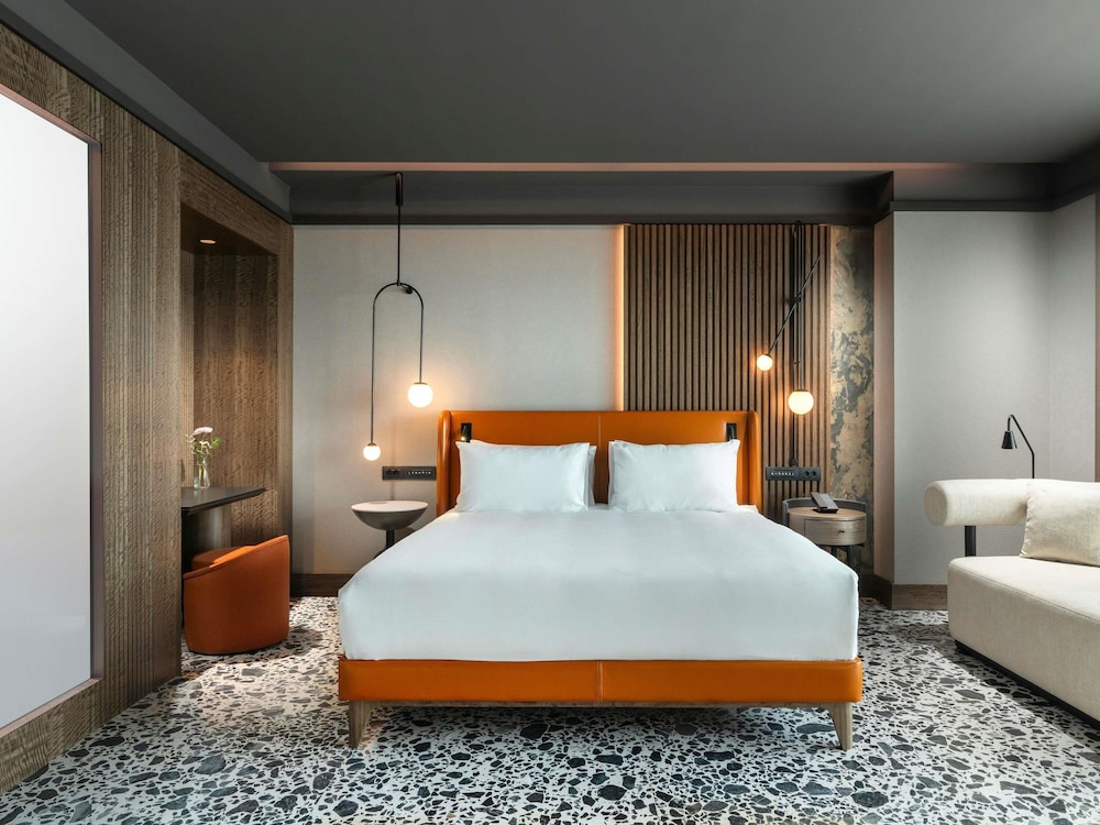 Mövenpick Hotel Istanbul Marmara Sea — Hotel rooms in Istanbul, Istanbul