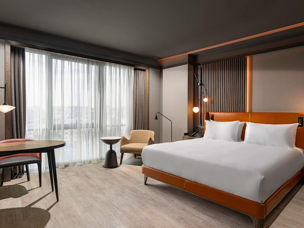 Mövenpick Hotel Istanbul Marmara Sea — Hotel rooms in Istanbul, Istanbul
