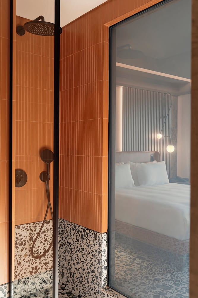 Mövenpick Hotel Istanbul Marmara Sea — Hotel rooms in Istanbul, Istanbul