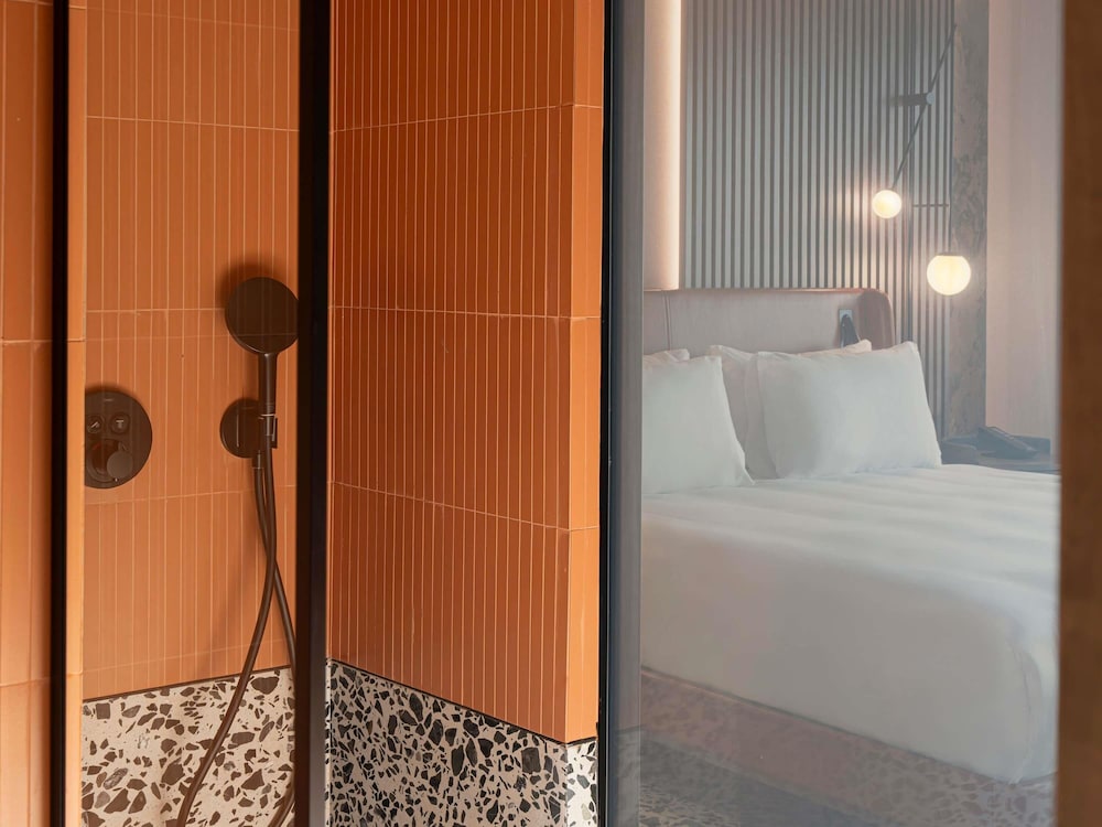 Mövenpick Hotel Istanbul Marmara Sea — Hotel rooms in Istanbul, Istanbul