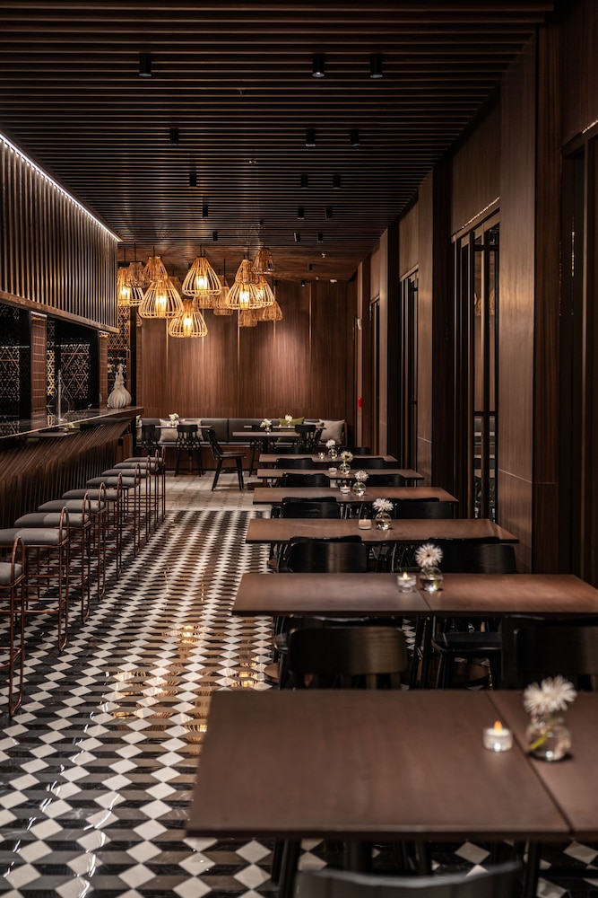 Maison Hotel Bangkok — Restaurant & bars in Bangkok, Bangkok