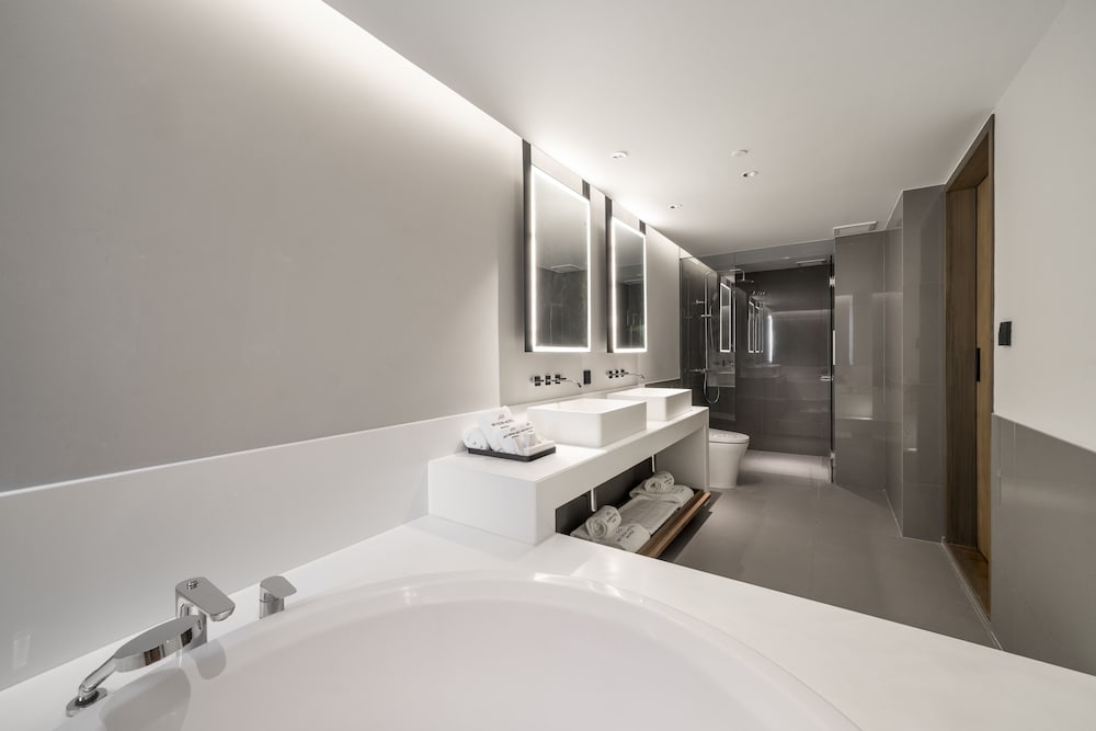 Maison Hotel Bangkok — Hotel rooms in Bangkok, Bangkok