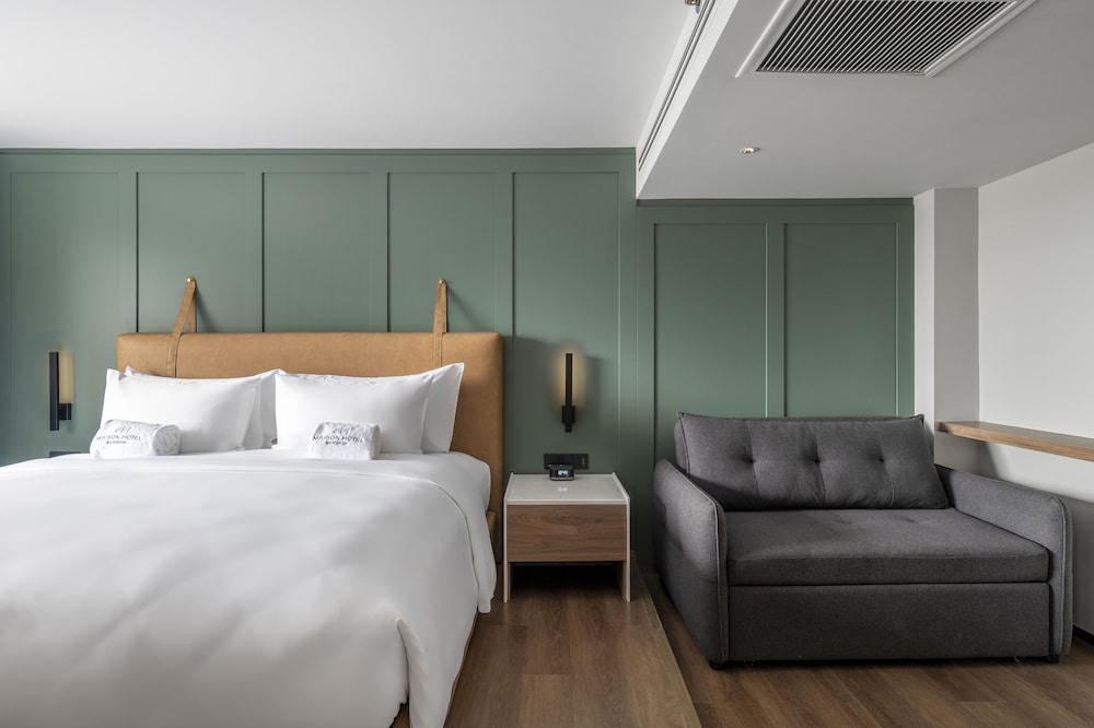 Maison Hotel Bangkok — Hotel rooms in Bangkok, Bangkok